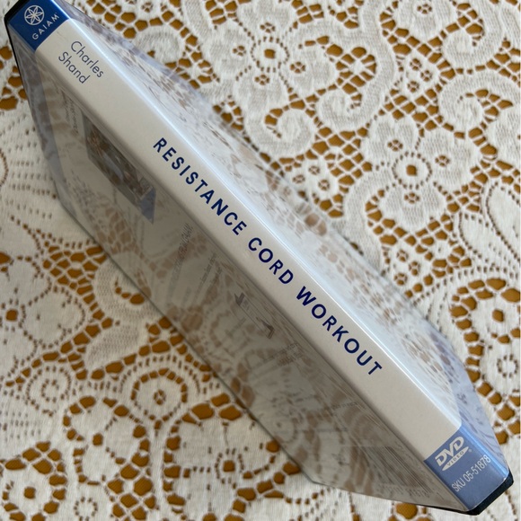 2 Y2K Workout DVDs: Resistance Cord Workout and Billy Blanks' Tae Bo Cardio - Picture 5 of 10